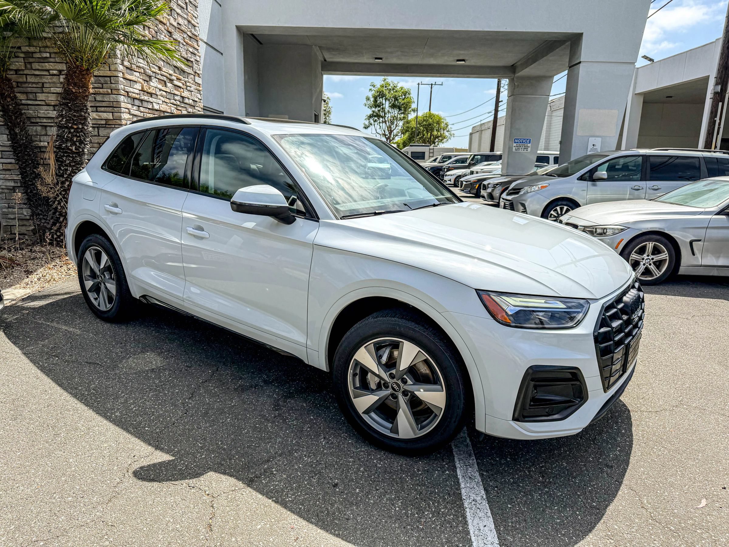 Used 2024 Audi Q5 2.0T Premium Plus AWD/4WD image 2