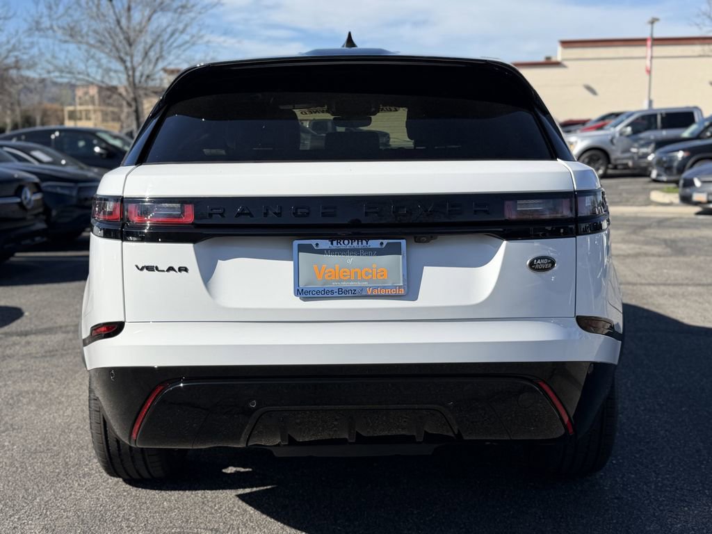 Used 2022 Land Rover Range Rover Velar R-Dynamic S image 9