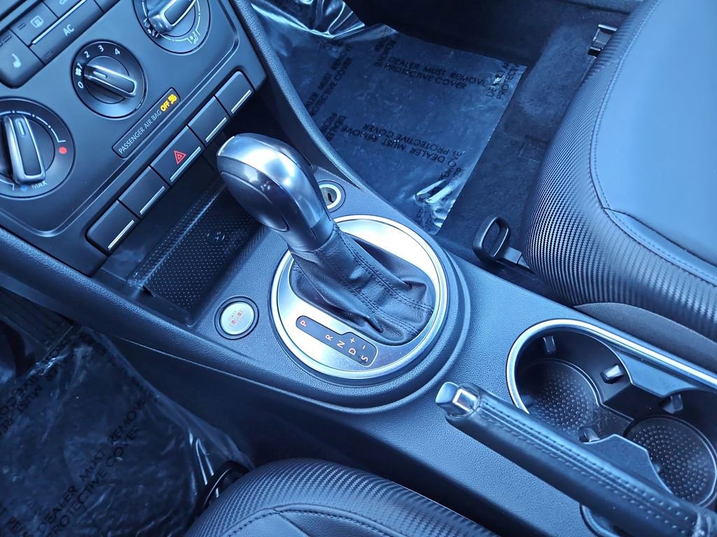 Used 2012 Volkswagen Beetle 2.5 image 18