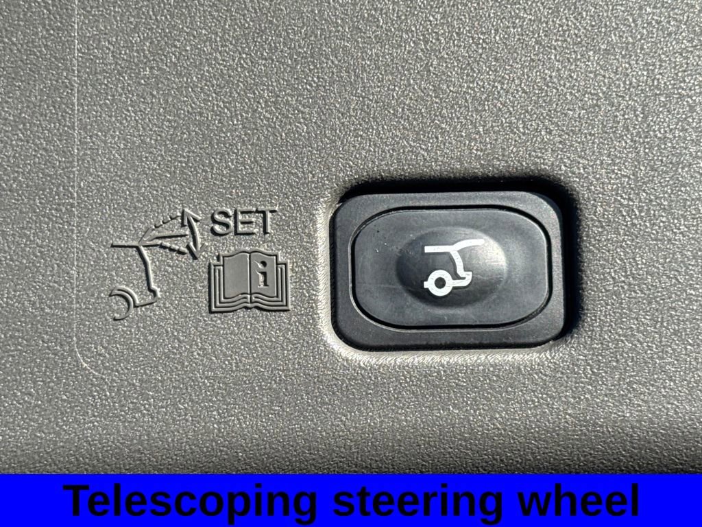 Used 2024 Lincoln Nautilus Premier AWD/4WD image 24