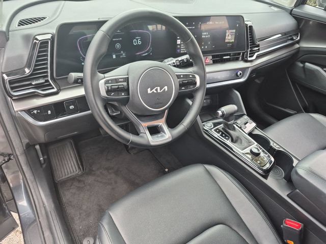 Used 2025 Kia Sportage EX FWD image 10