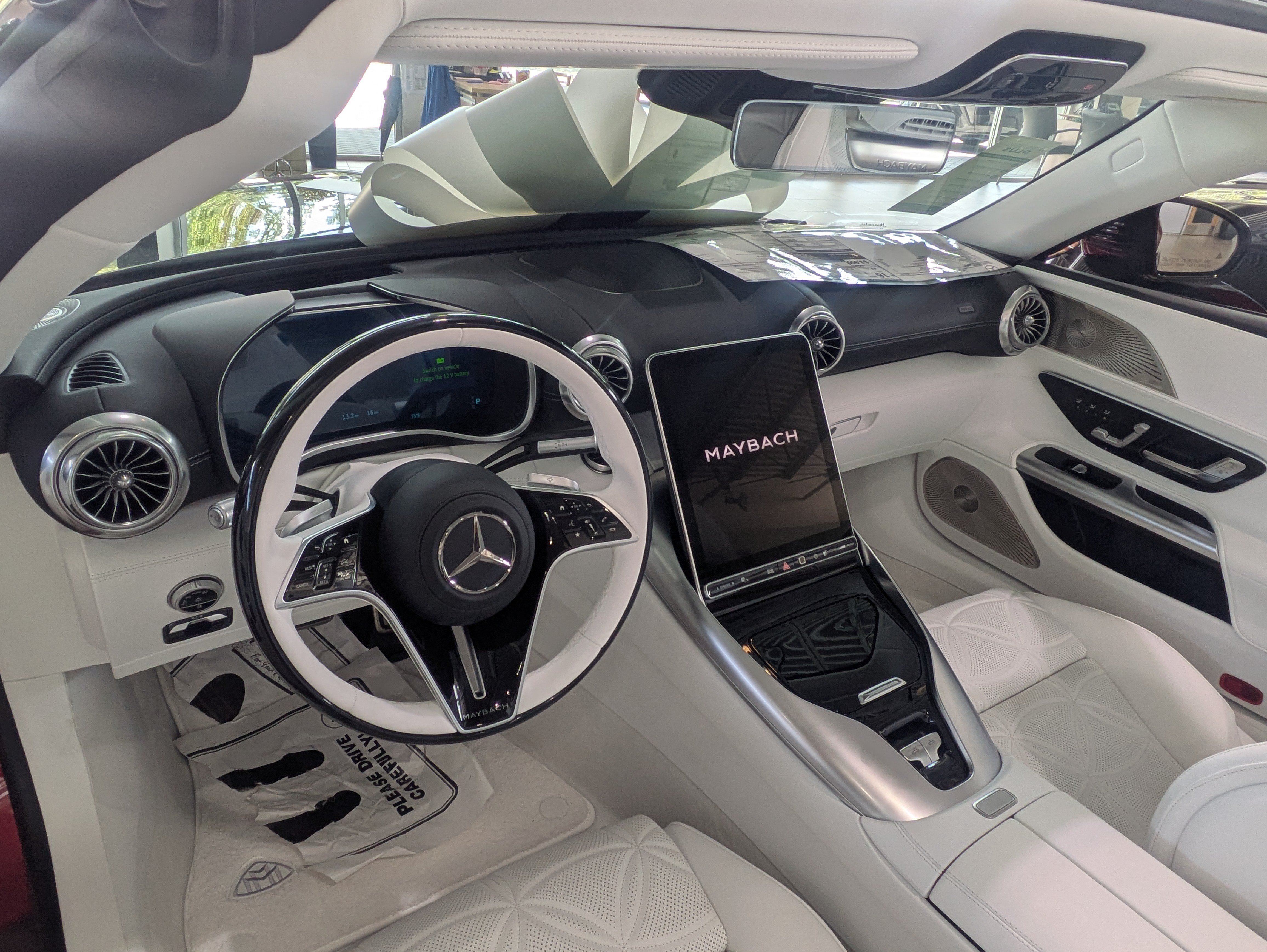 New 2026 Mercedes-Benz Maybach SL 680 image 12