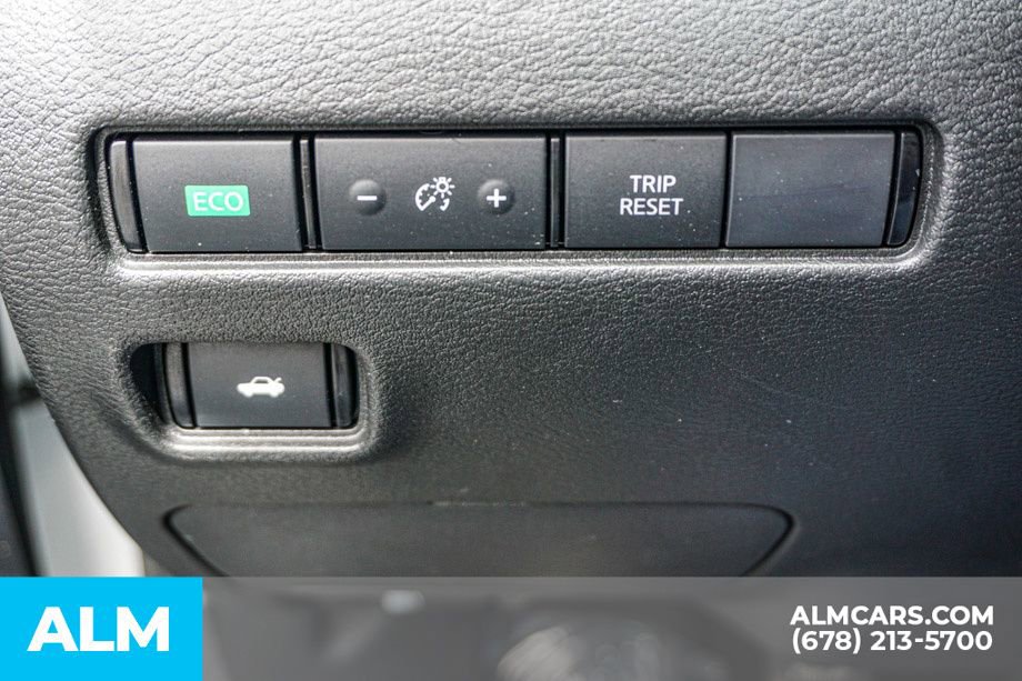 Used 2025 Nissan Sentra S image 44