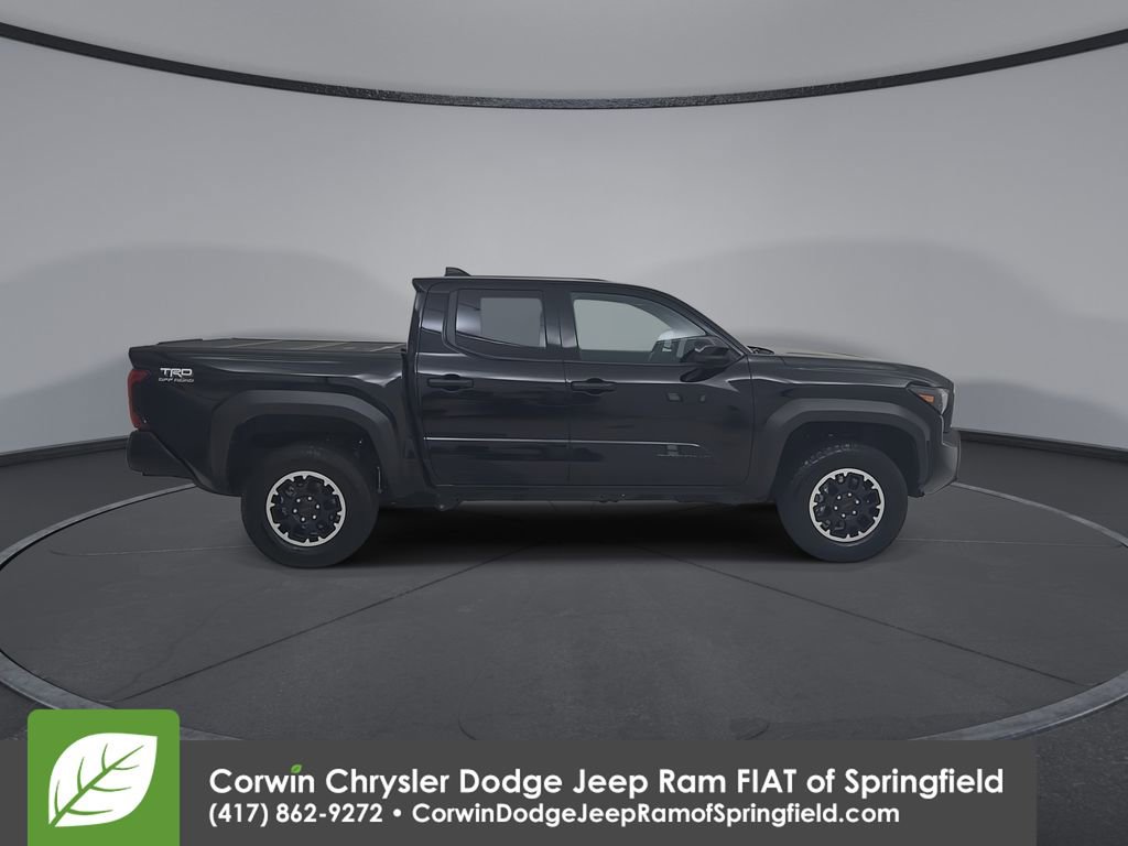 Used 2025 Toyota Tacoma TRD Off-Road image 17