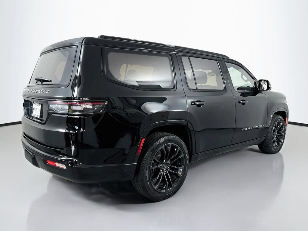 Used 2023 Jeep Grand Wagoneer Series II AWD/4WD image 6