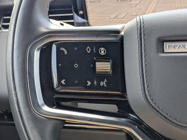 Used 2025 Land Rover Range Rover Sport SE image 26