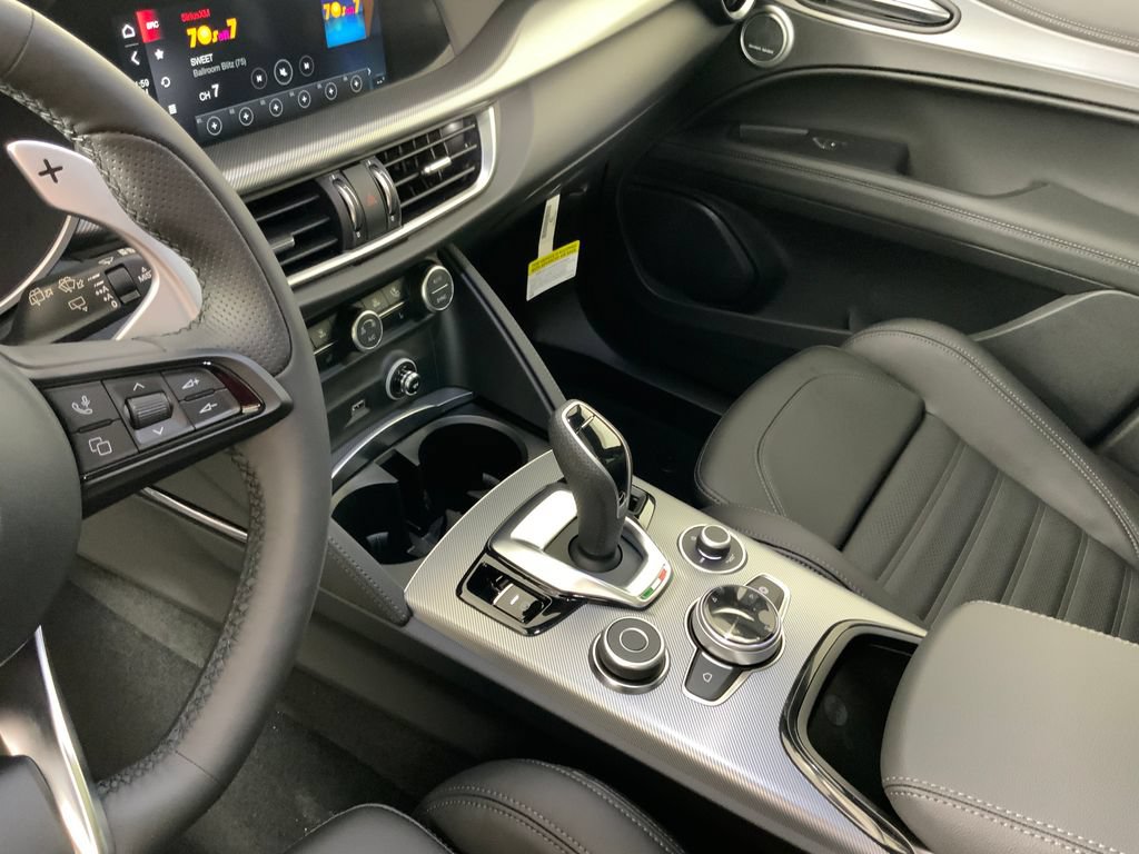 New 2026 Alfa Romeo Stelvio Sprint AWD/4WD image 26