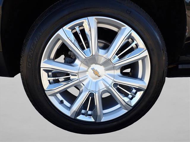 Used 2023 Chevrolet Tahoe High Country w/ Premium Package 2 AWD/4WD image 7
