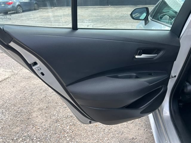 Used 2020 Toyota Corolla LE FWD image 12