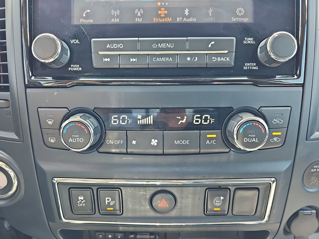 Used 2024 Nissan Titan SV w/ SV Convenience Package image 26