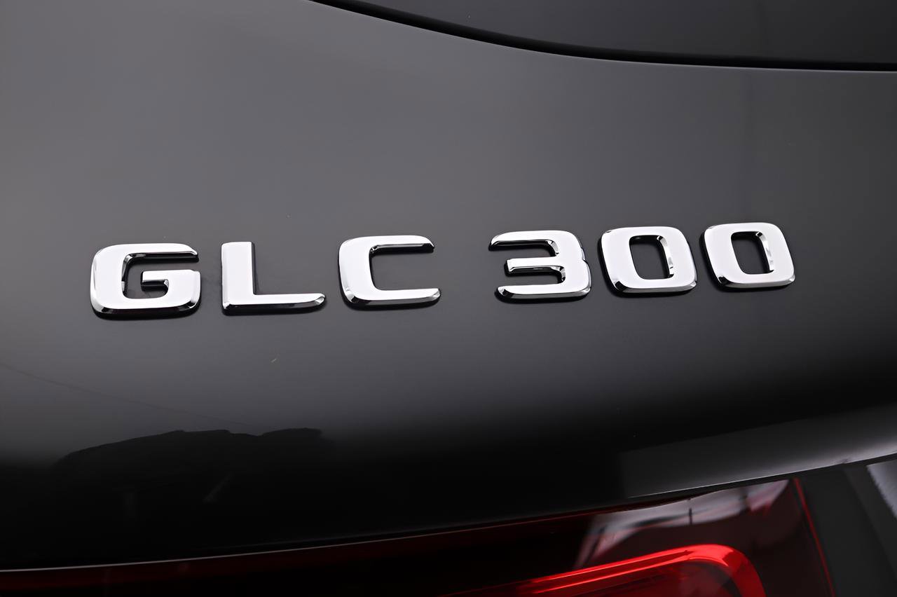 Certified 2022 Mercedes-Benz GLC 300 image 19