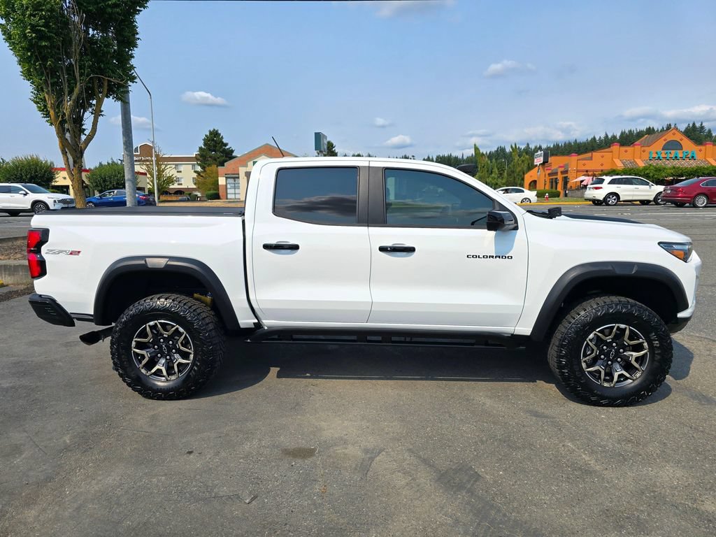 Used 2023 Chevrolet Colorado ZR2 w/ ZR2 Convenience Package III AWD/4WD image 8
