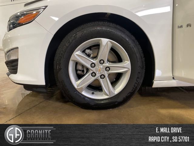 Used 2024 Chevrolet Malibu LS w/ Driver Confidence Package FWD image 23