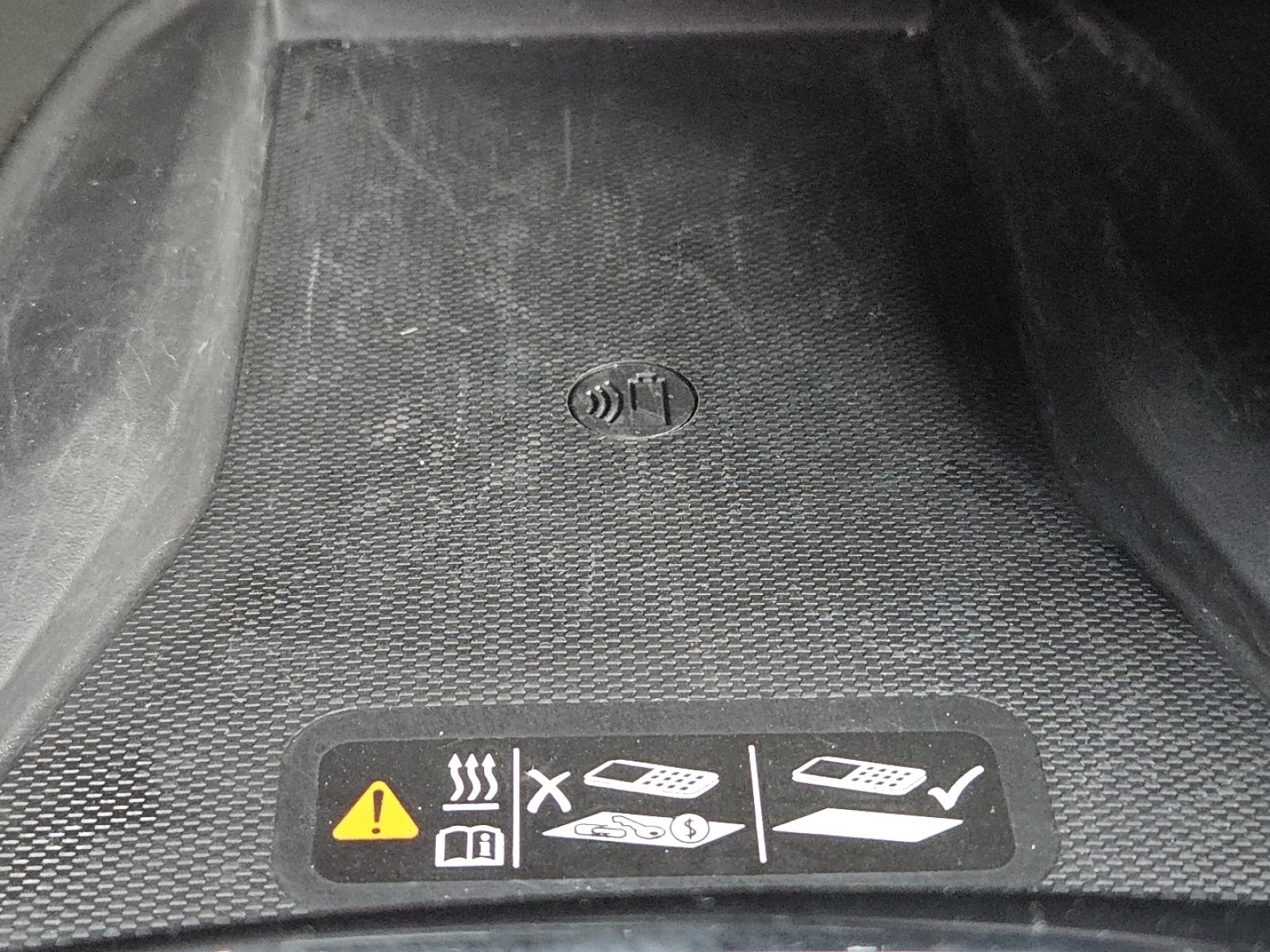 Used 2025 Chevrolet Trax RS w/ Sunroof Package image 9