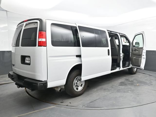 Used 2024 Chevrolet Express 3500 LS RWD image 44