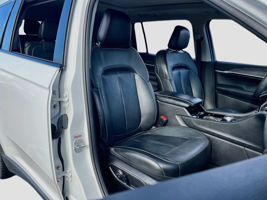 Used 2022 Jeep Grand Cherokee L Limited RWD image 31