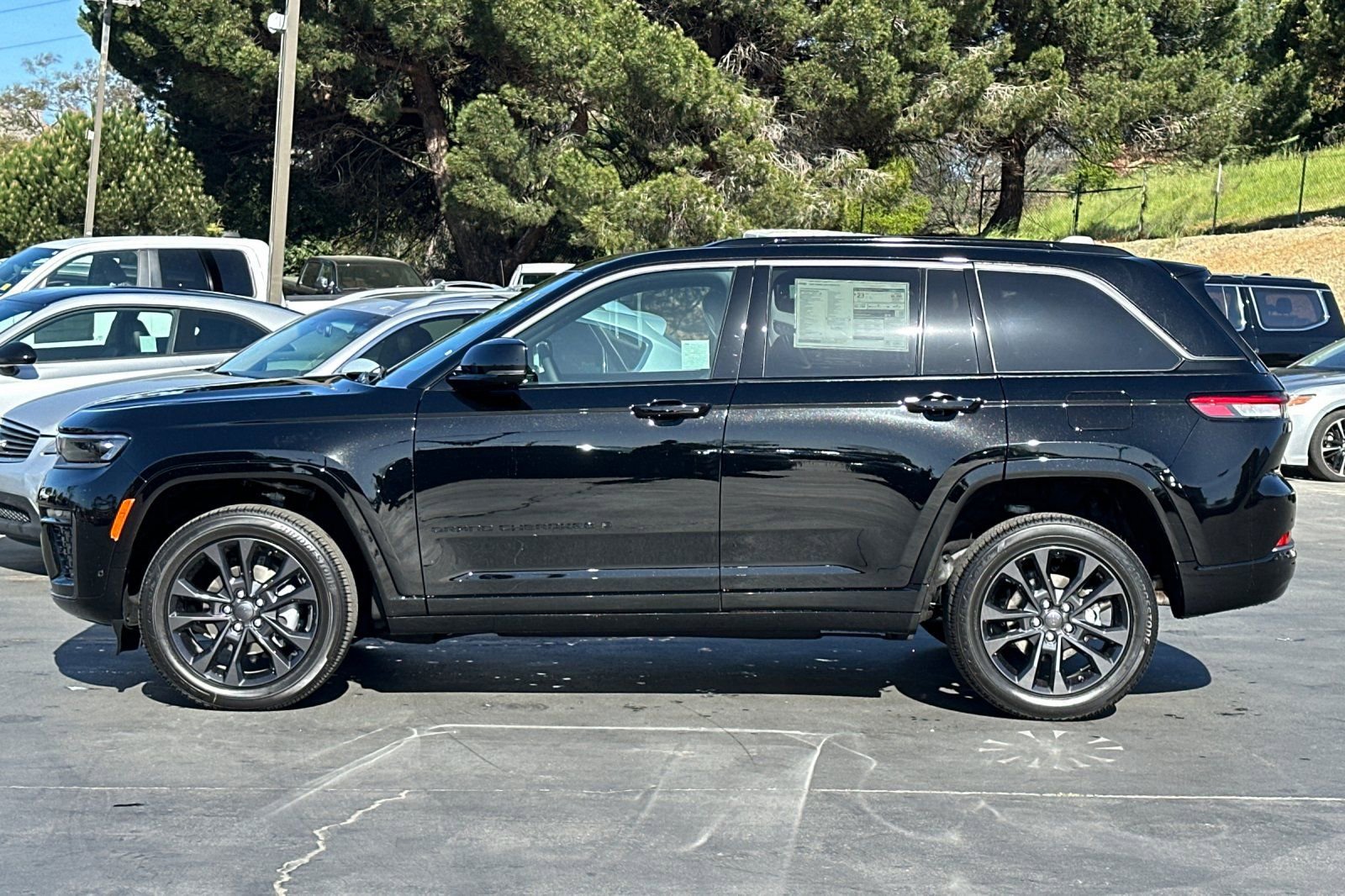 New 2026 Jeep Grand Cherokee Limited image 7