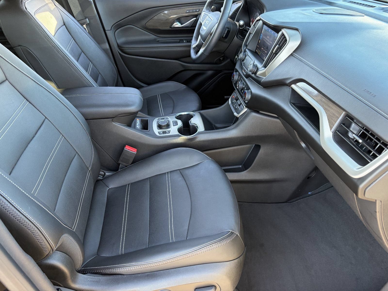 Certified 2024 GMC Terrain Denali w/ Denali Premium Package AWD/4WD image 12
