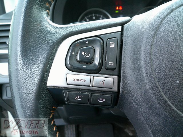 Used 2016 Subaru Crosstrek 2.0i Premium w/ Moonroof Package image 12