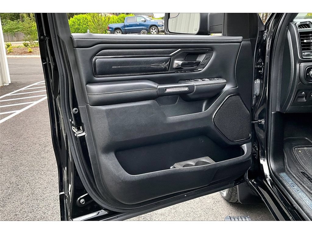 Used 2022 RAM 1500 Limited w/ Body-Colour Bumper Group AWD/4WD image 22
