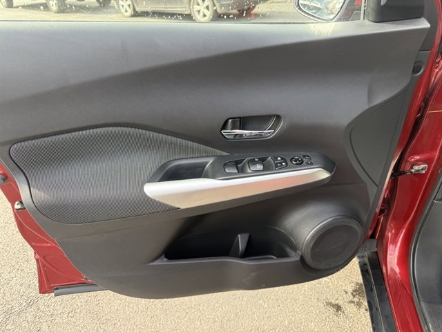 Used 2019 Nissan Kicks SV FWD image 7