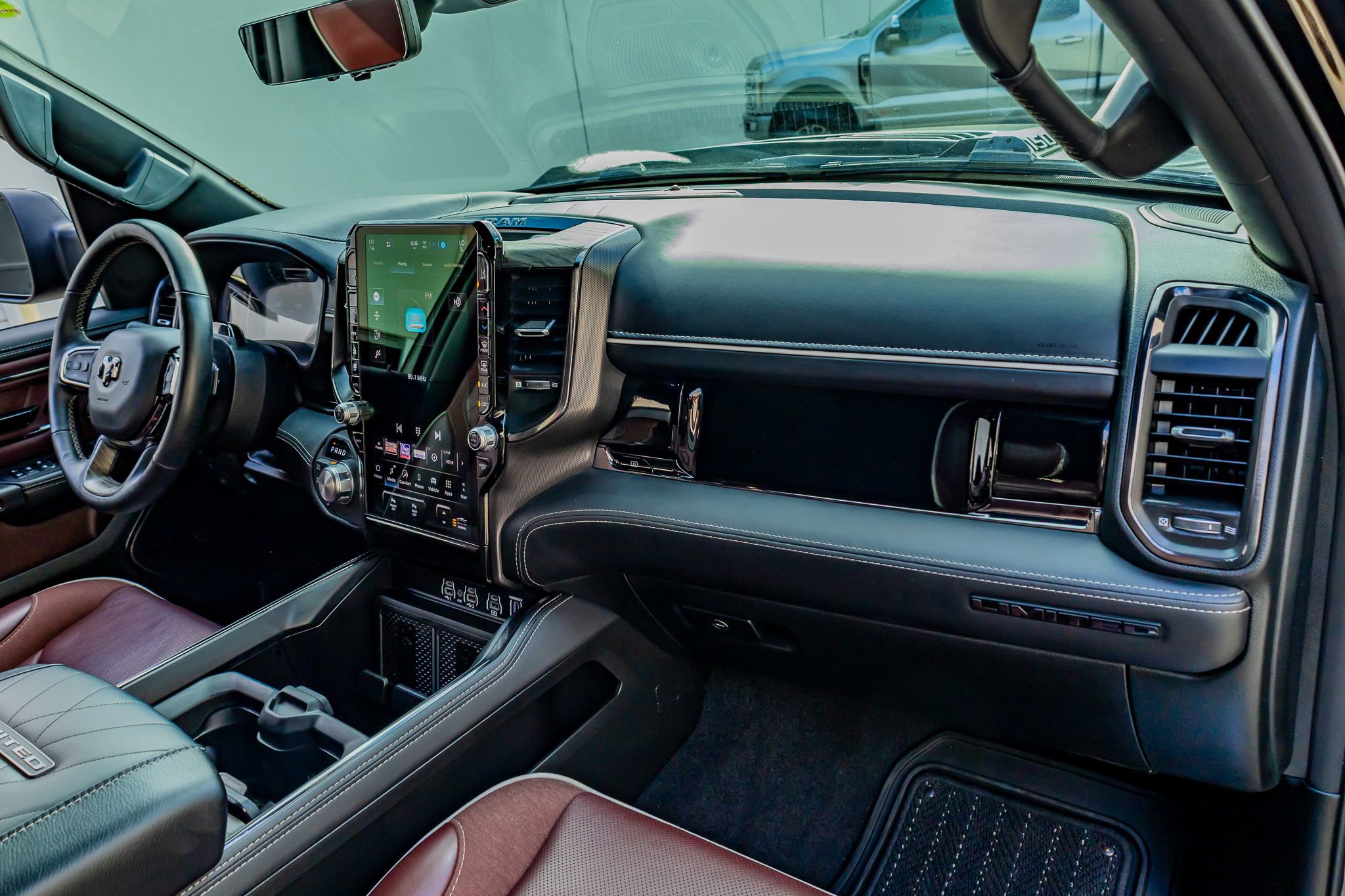 Used 2025 RAM 1500 Limited image 18