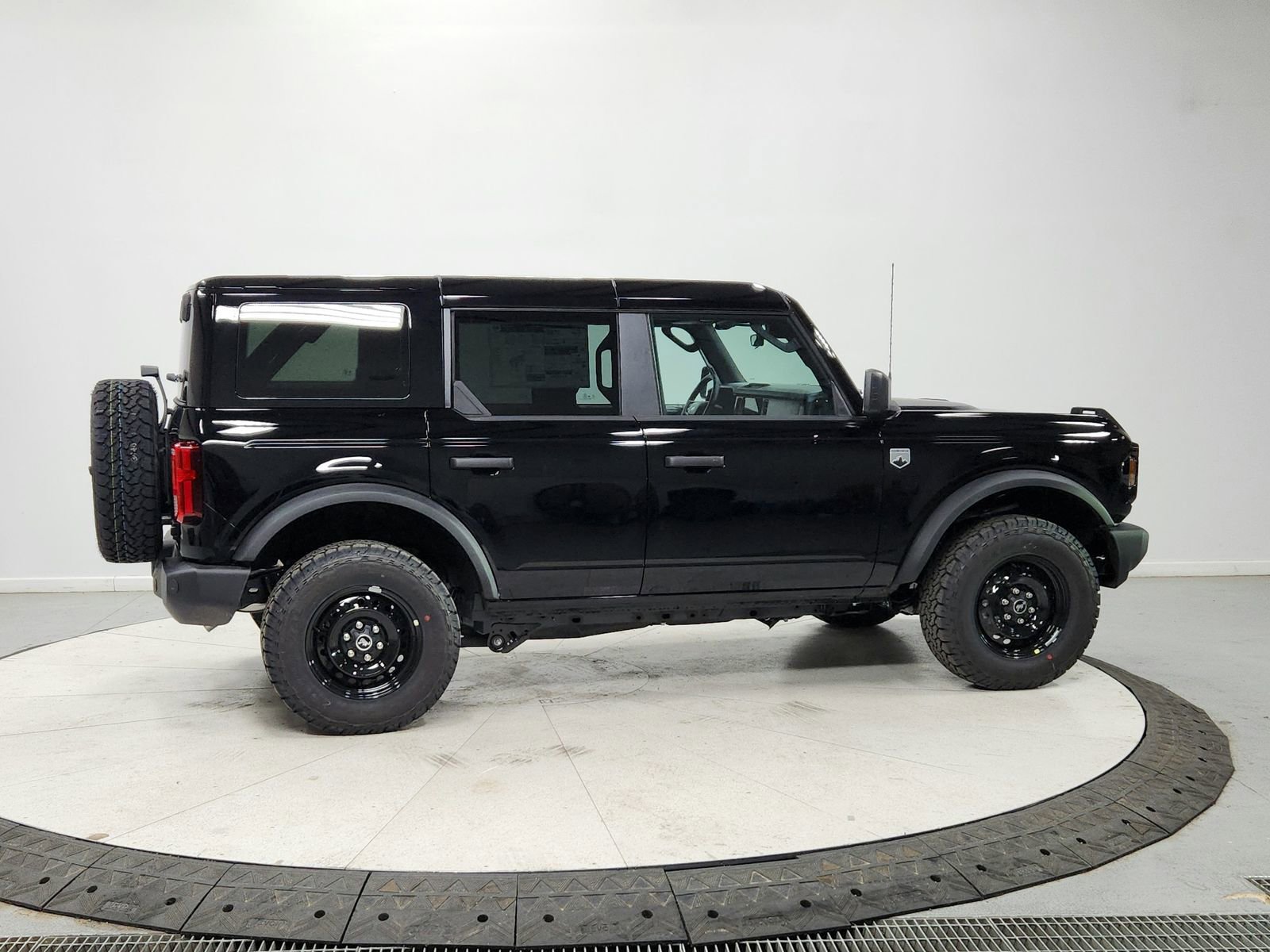 New 2026 Ford Bronco Big Bend image 8