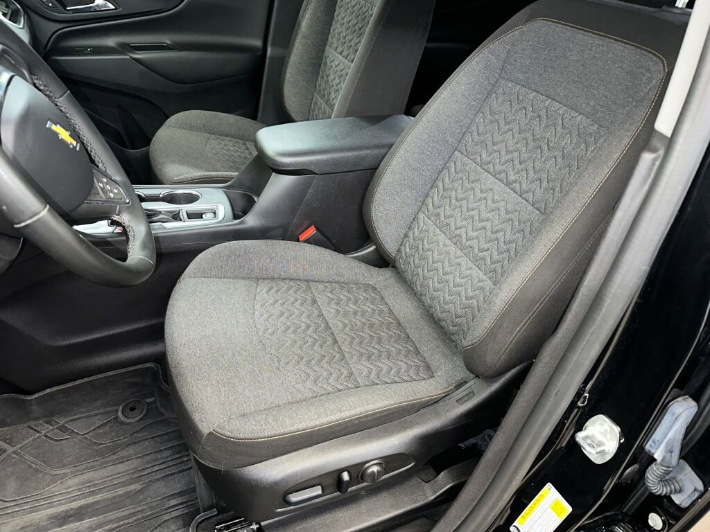 Certified 2024 Chevrolet Equinox LT w/ LPO, Floor Liner Package image 2