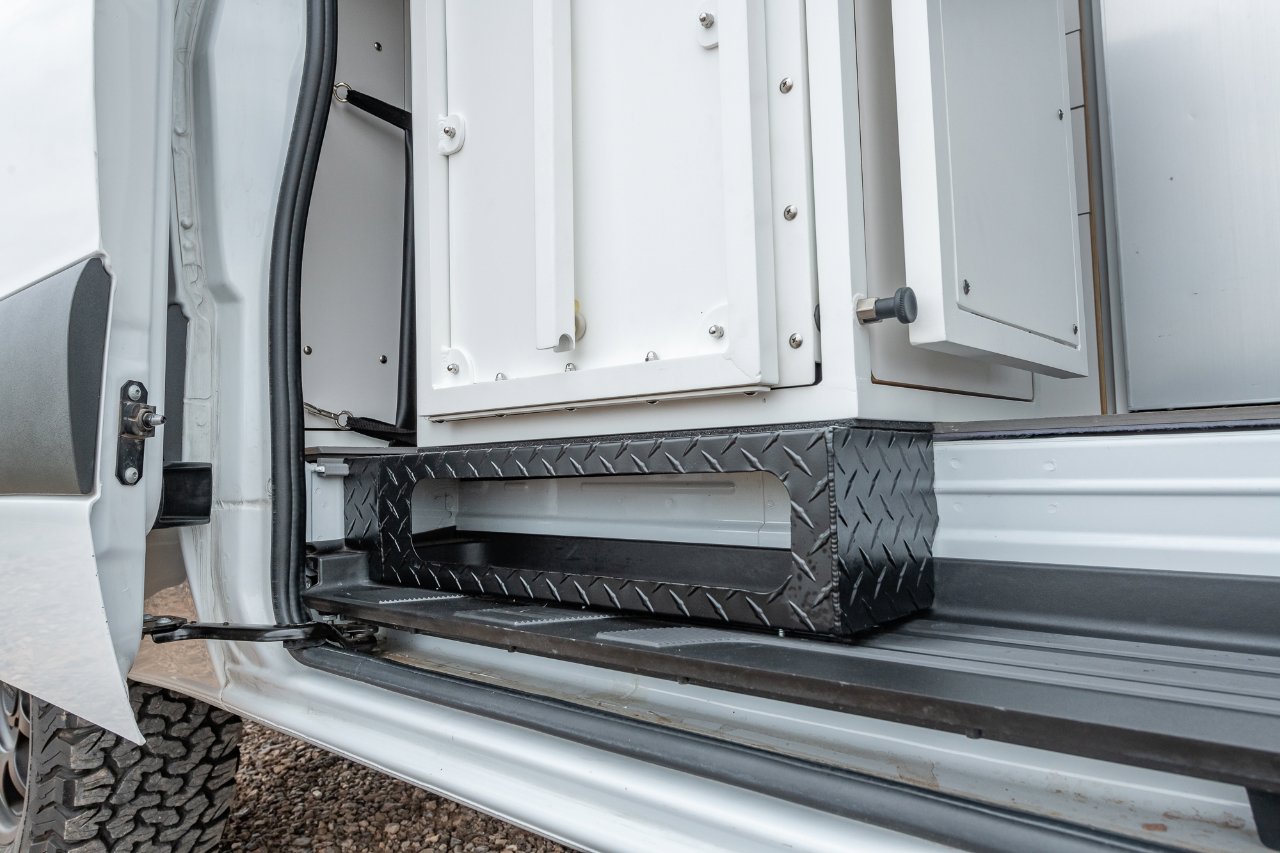 Used 2019 Mercedes-Benz Sprinter 4x4 144 image 32