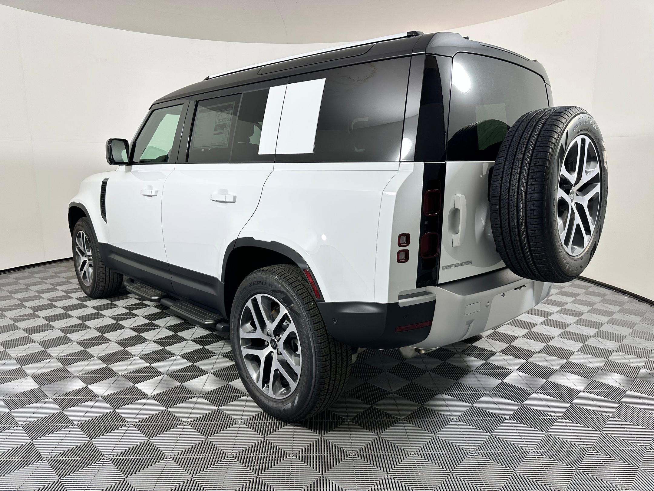 New 2025 Land Rover Defender 110 S image 3