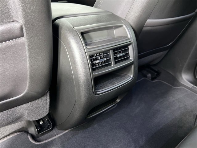 Used 2025 Cadillac XT5 Luxury image 21