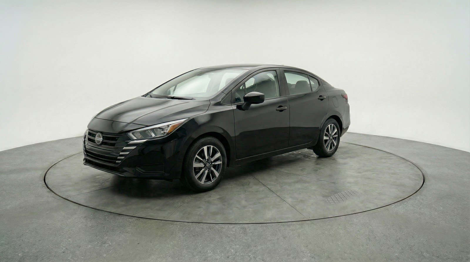 Used 2025 Nissan Versa SV FWD image 3