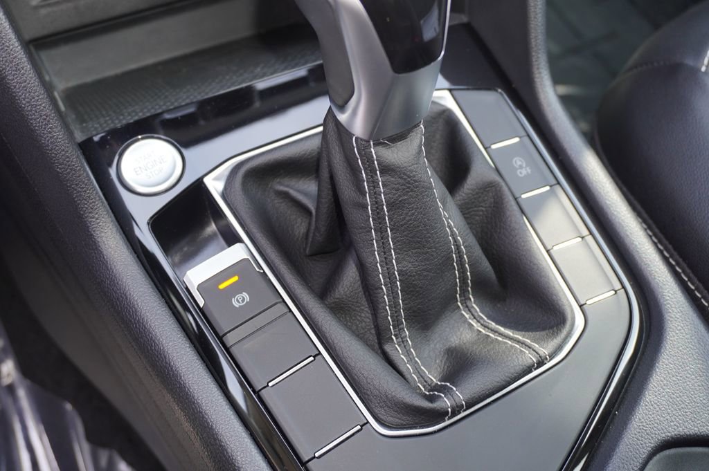 Used 2023 Volkswagen Taos SE image 19