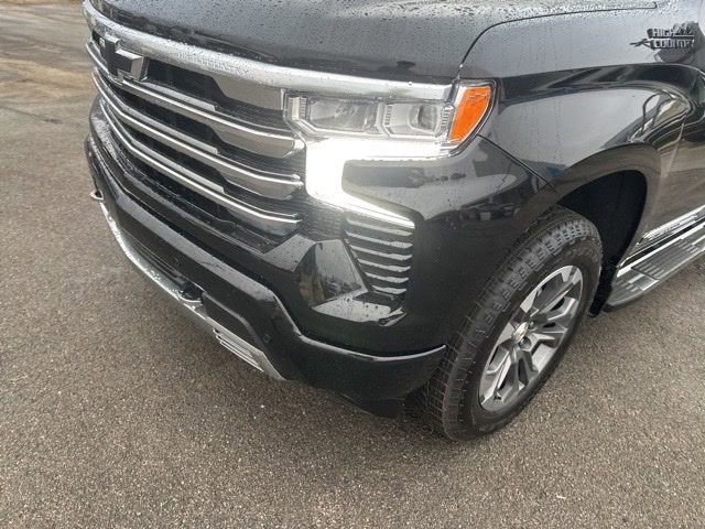 New 2026 Chevrolet Silverado 1500 High Country w/ LPO, Dark Essentials Package image 9