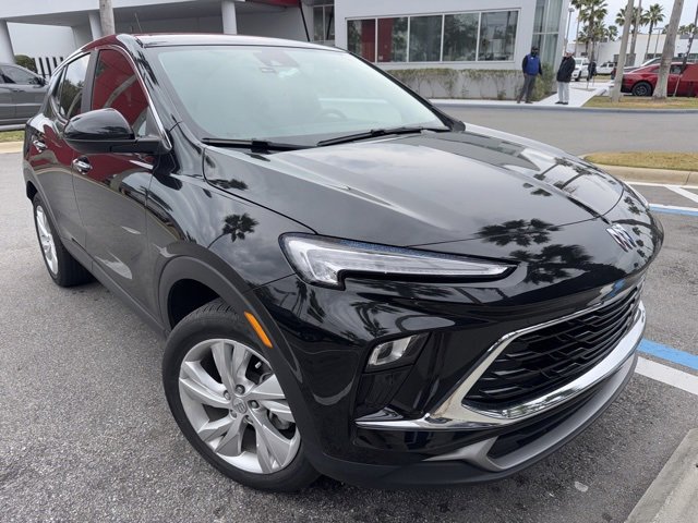 Used 2024 Buick Encore GX Preferred image 2