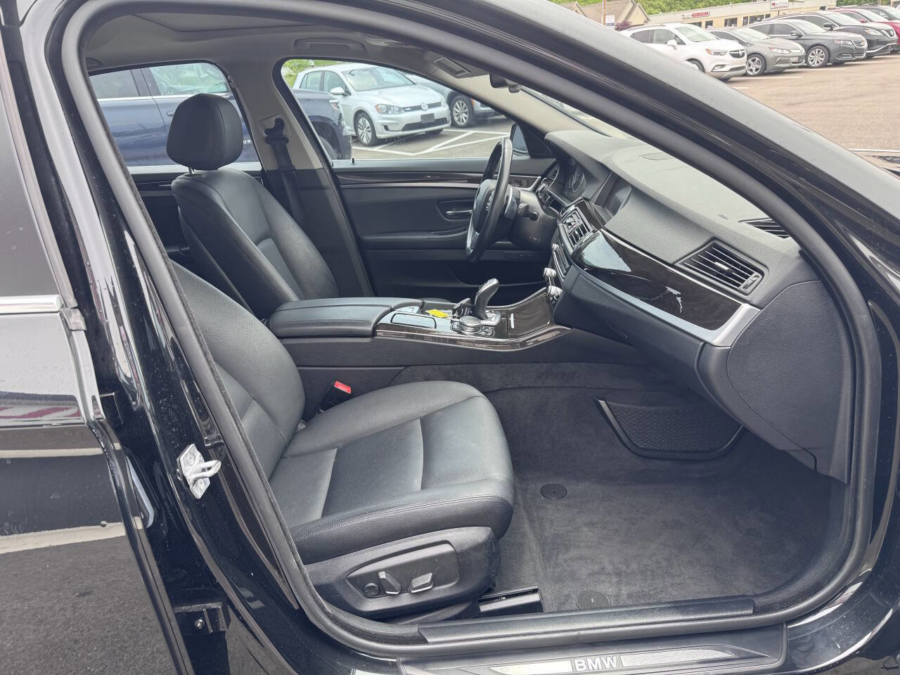 Used 2016 BMW 528i xDrive Sedan AWD/4WD image 16