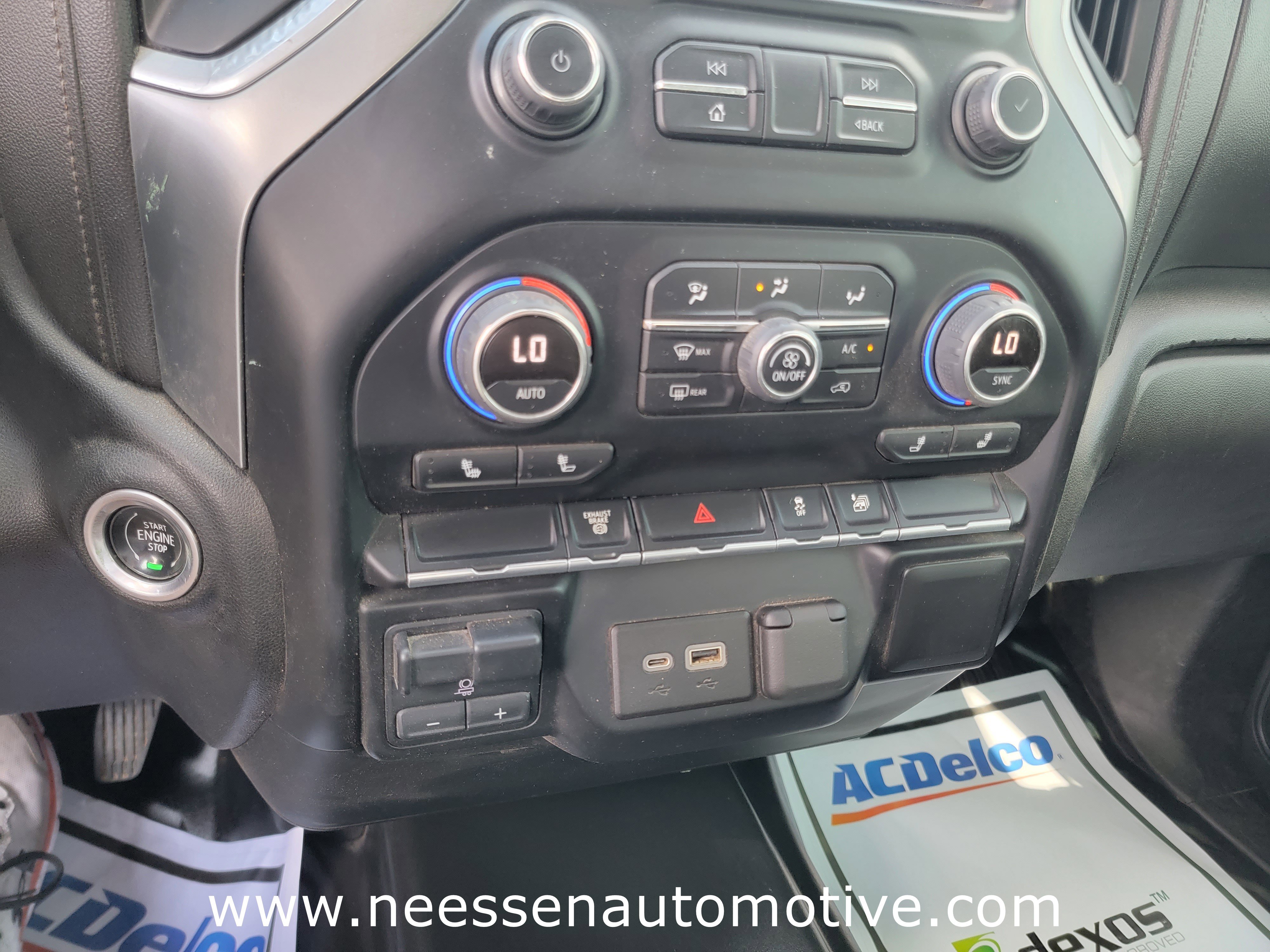 Used 2022 Chevrolet Silverado 2500 LT w/ Convenience Package image 28