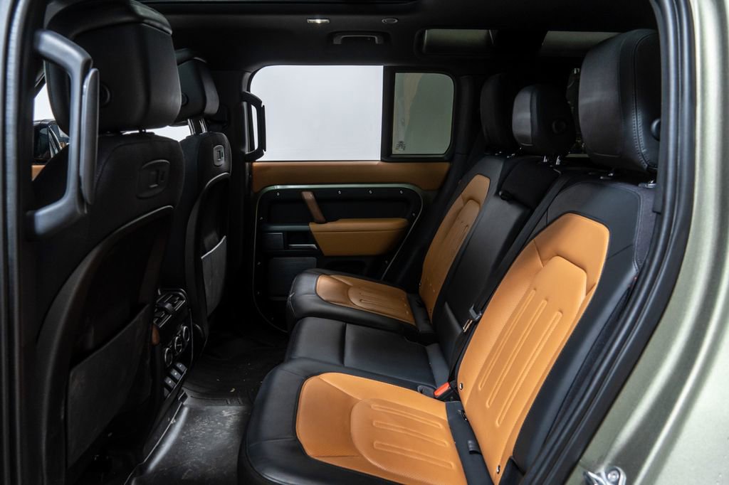 Used 2020 Land Rover Defender 110 X AWD/4WD image 28