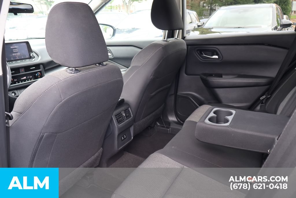 Used 2024 Nissan Rogue SV FWD image 16