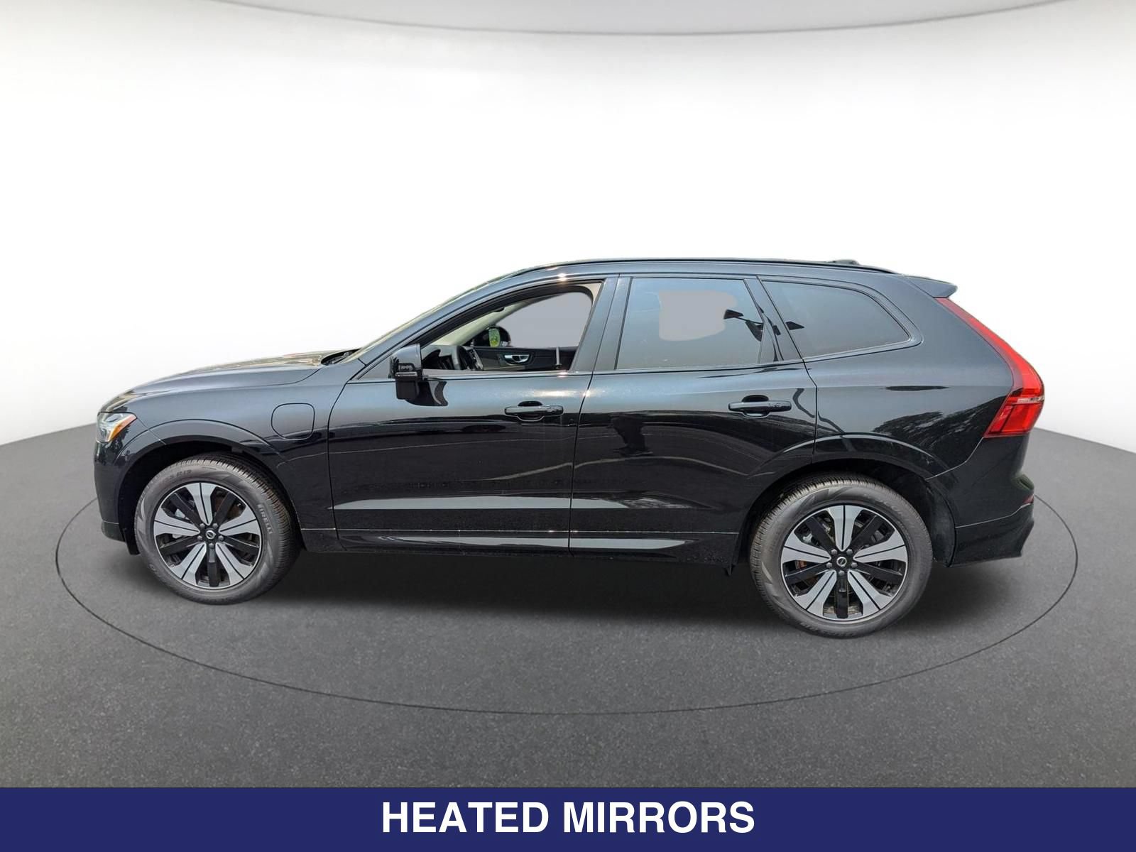 New 2025 Volvo XC60 T8 Core w/ Protection Package Premier AWD/4WD image 7