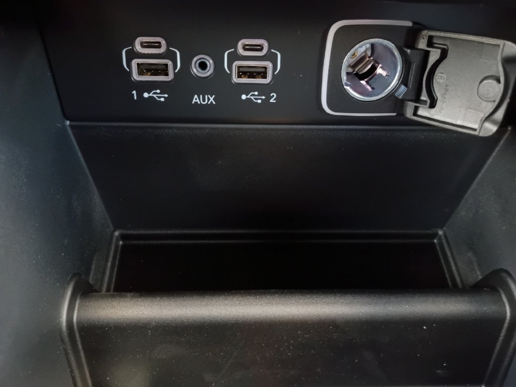 New 2026 Jeep Grand Cherokee L Laredo RWD image 6
