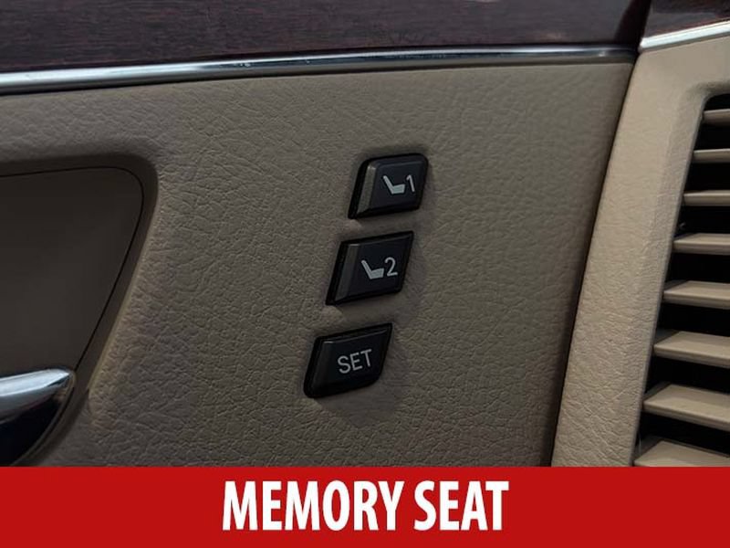 Used 2009 Toyota Avalon Limited FWD image 10