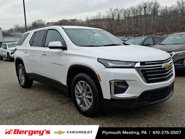 Certified 2023 Chevrolet Traverse LT w/ LPO, Floor Liner Package FWD image 2