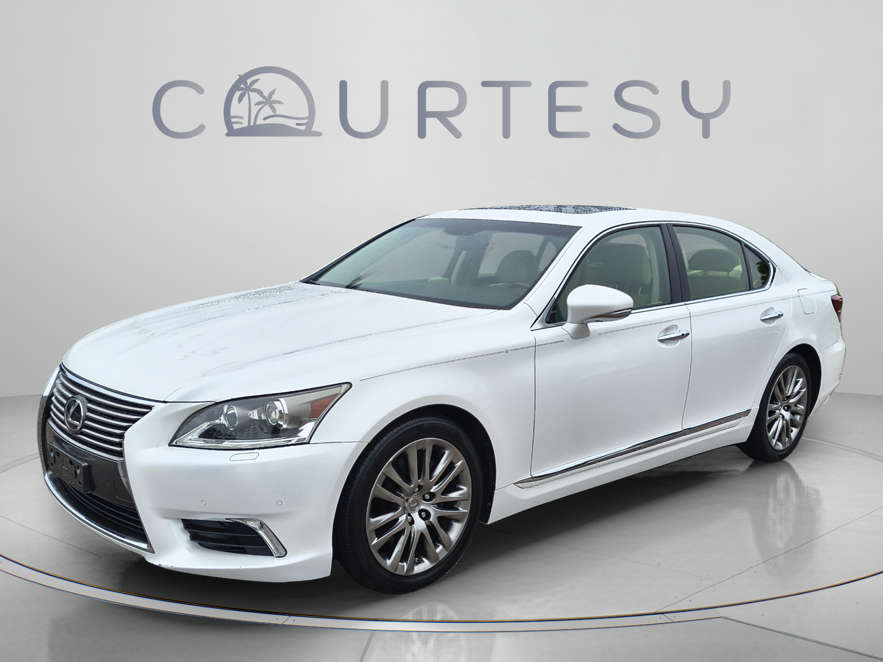 Used 2016 Lexus LS 460 w/ Comfort Package RWD image 1