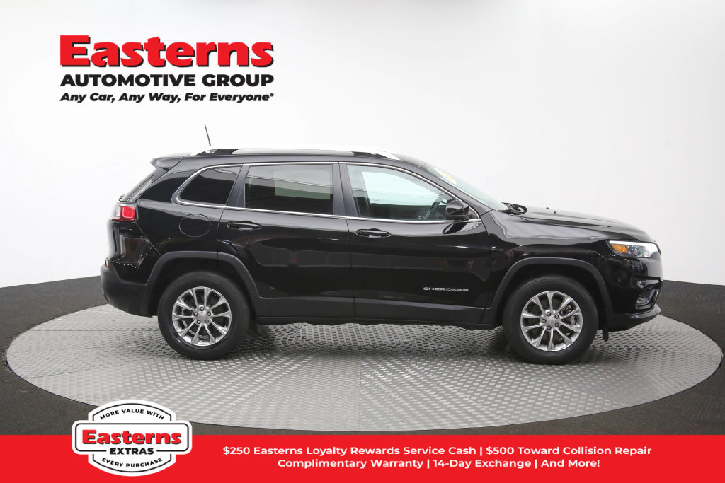 Used 2021 Jeep Cherokee Latitude Plus AWD/4WD image 46