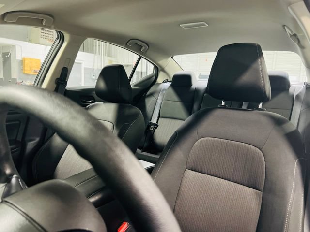 Used 2025 Nissan Altima 2.5 S FWD image 3