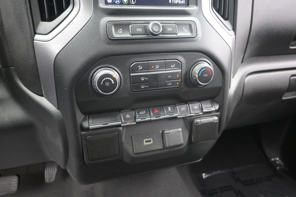 Used 2021 Chevrolet Silverado 1500 Custom RWD image 13