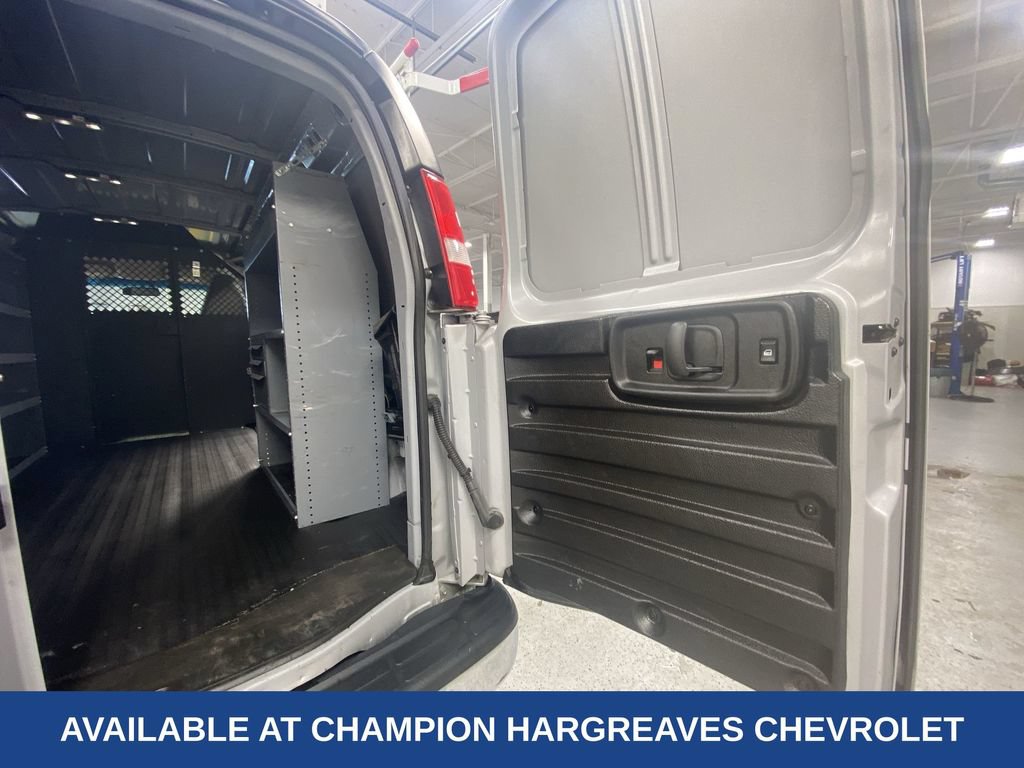 Certified 2022 Chevrolet Express 2500 w/ Enhanced Convenience Package RWD image 35