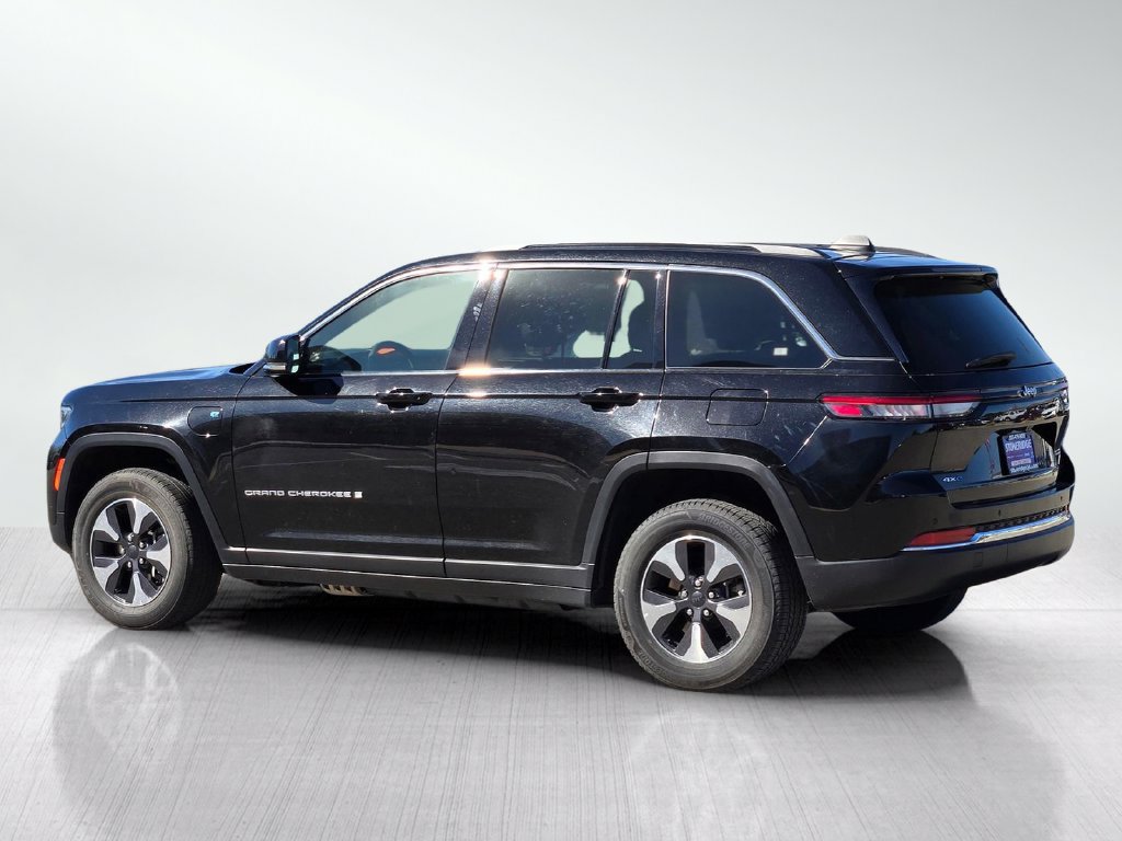 Used 2024 Jeep Grand Cherokee Limited 4xe AWD/4WD image 8
