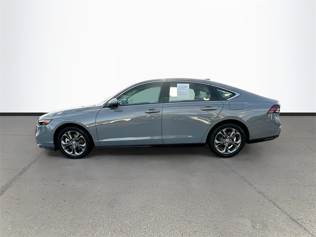Used 2023 Honda Accord EX-L image 4